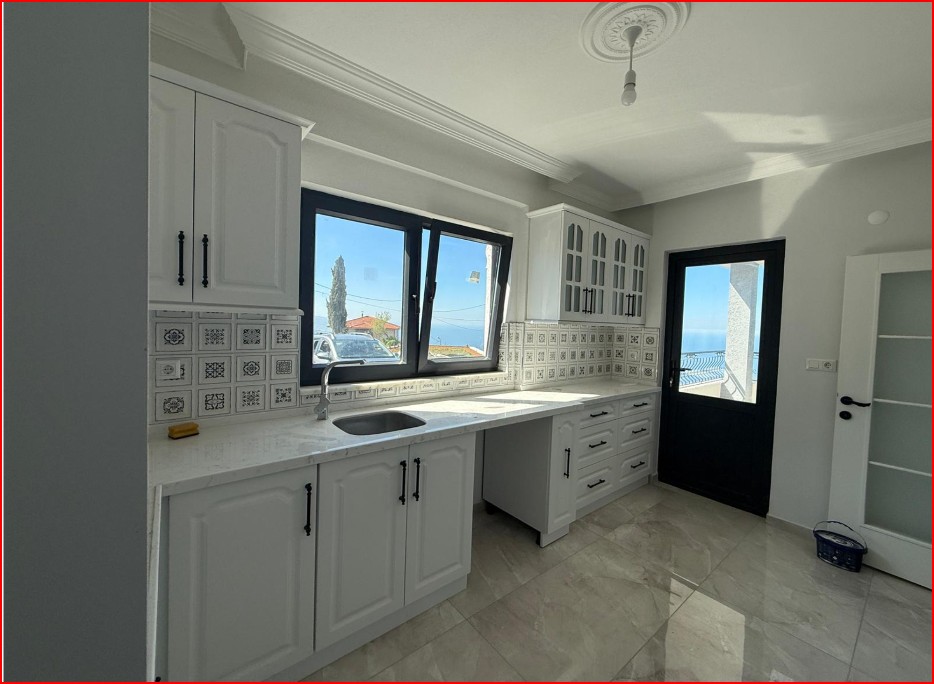 UĞURLU APARTMAN